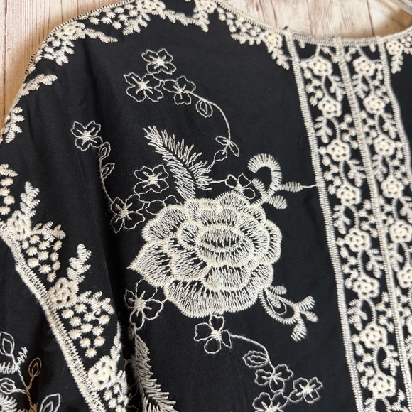 Soft Surroundings Black Ivory Rayon Embroidered Boho Kimono Jacket - Picture 6 of 7